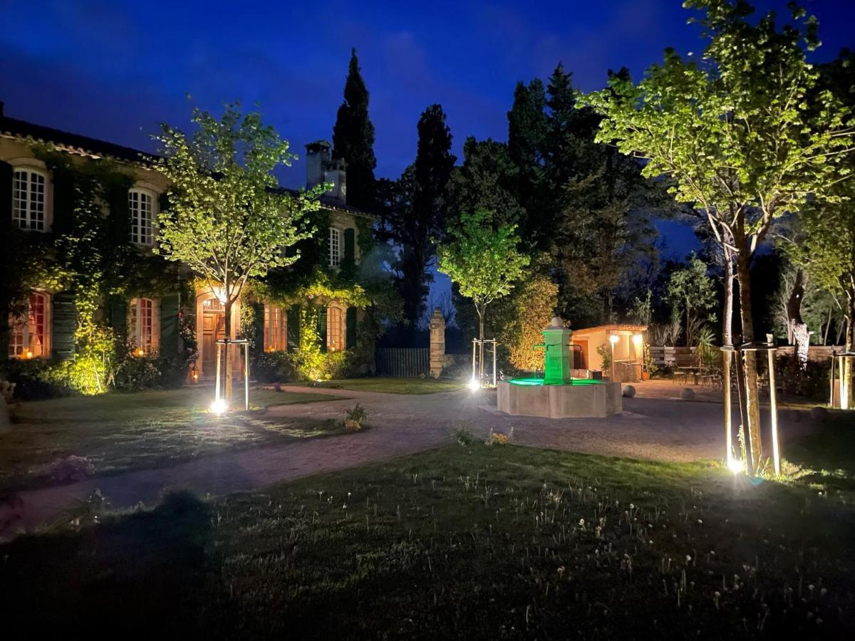 Domaine De Rhodes B&B Avignon Exterior foto