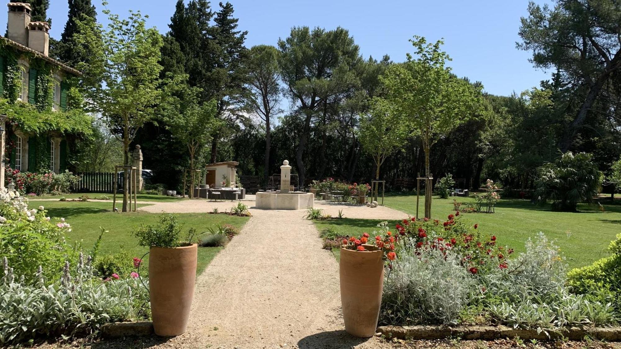 Domaine De Rhodes B&B Avignon Exterior foto